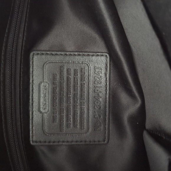 Coach purse - Picture 2 of 3